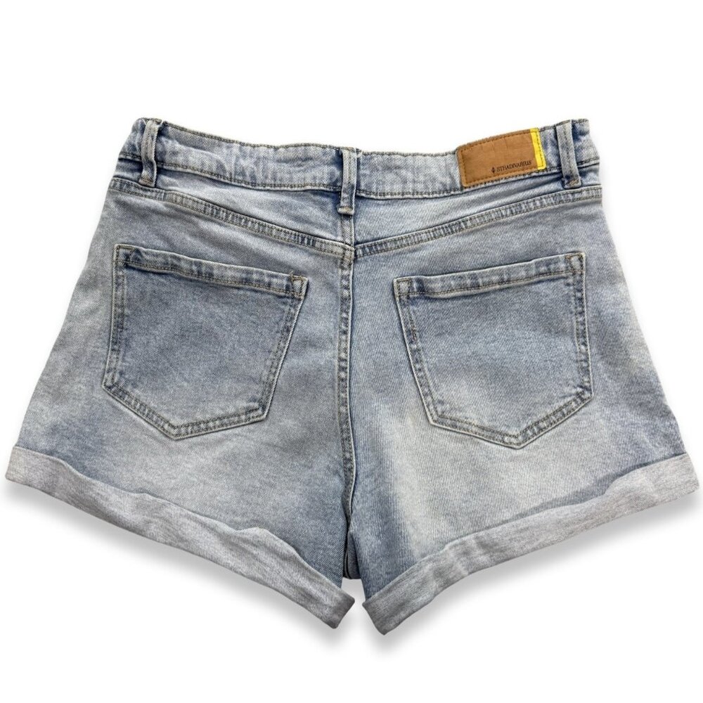Stradivarius Shorts Womens Size US 10 Mom Slim Fit High Rise Blue Denim Cuffed - Picture 2 of 7